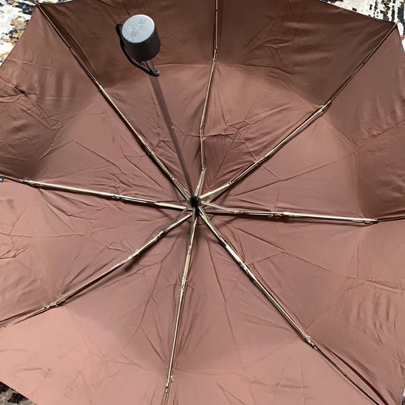 Moschino brown 35”  travel umbrella - Picture 5 of 8
